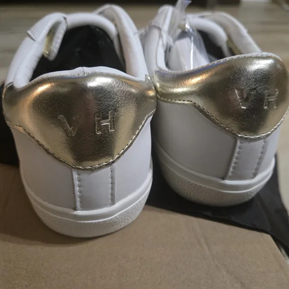 Vintage Havana White and Gold Star Athletic Shoes - Picture 3 of 6